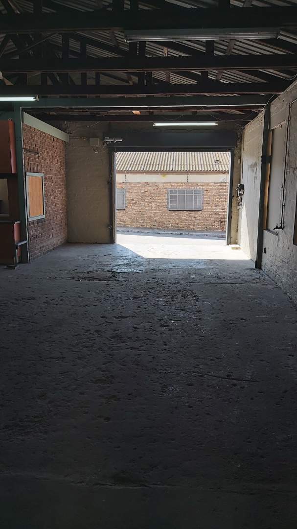 To Let commercial Property for Rent in Sidwell Eastern Cape